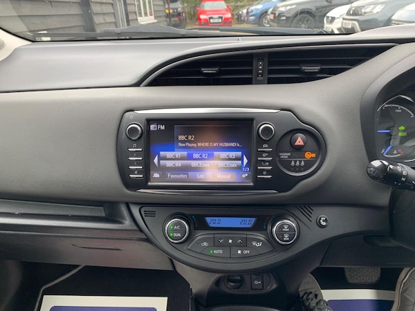 Used Toyota Yaris 2018 for sale - 76269706: Photo 20