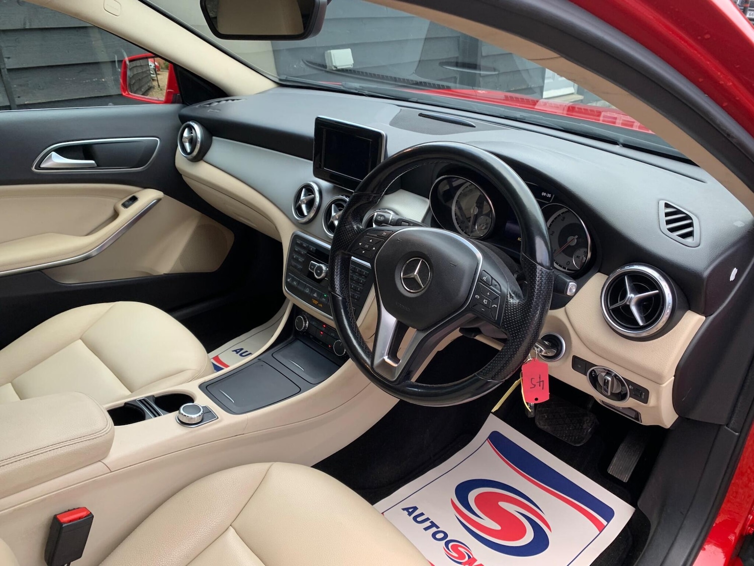 Used Mercedes-Benz GLA for sale - 76702303: Photo 9