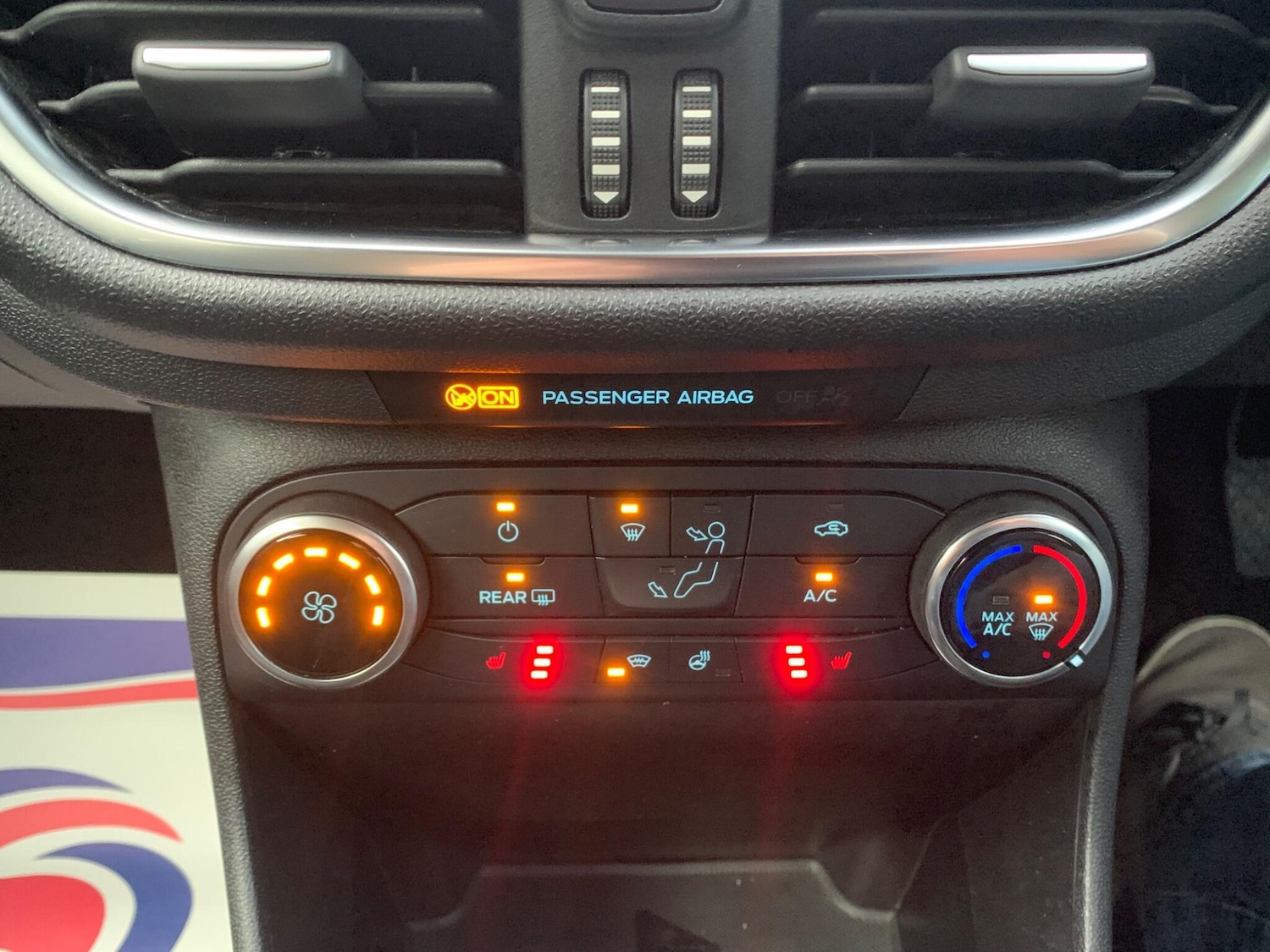 Used Ford Fiesta 2018 for sale - 76585210: Photo 12