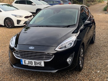 Used Ford Fiesta 2018 for sale - 76585210: Photo