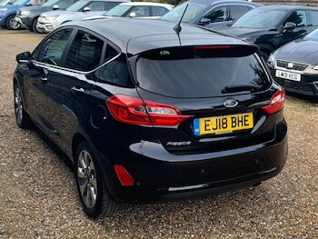 Used Ford Fiesta 2018 for sale - 76585210: Photo