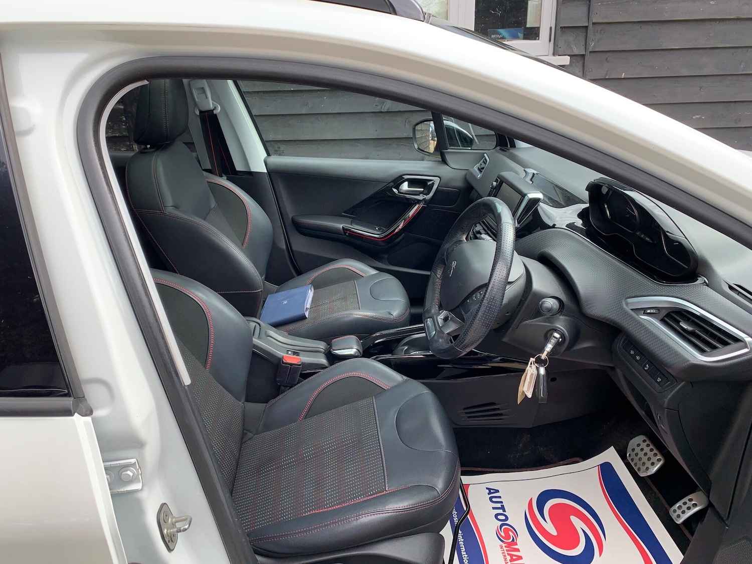 Used Peugeot 2008 2016 for sale - 78100024: Photo 11