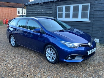 Toyota Auris feature image