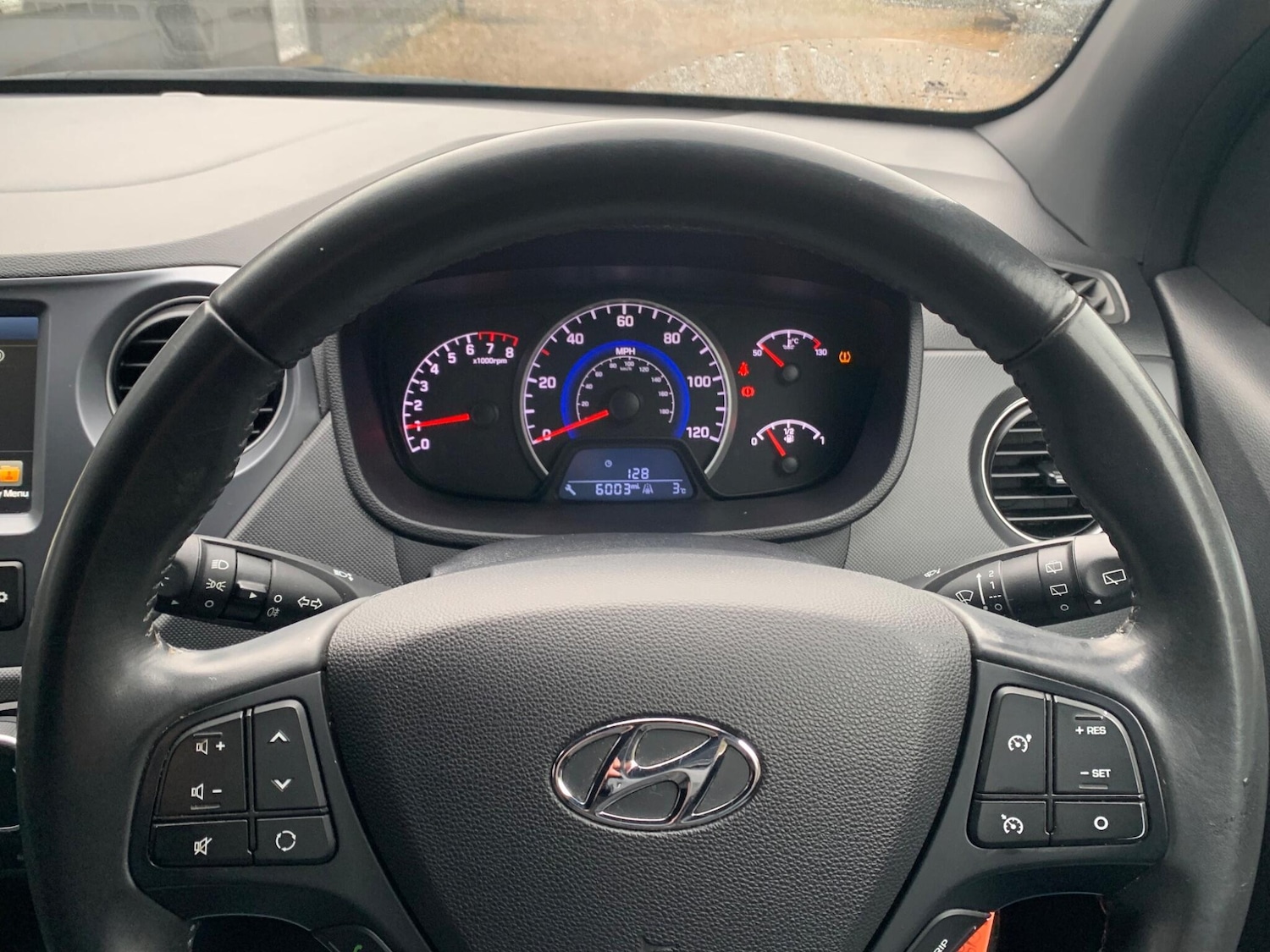 Used Hyundai i10 2019 for sale - 77144354: Photo 26