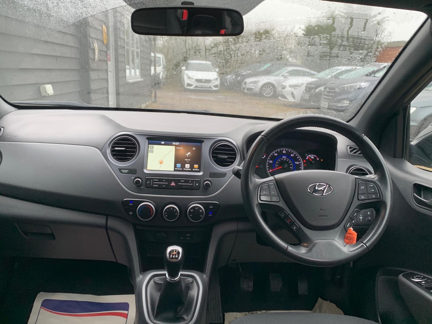 Used Hyundai i10 2019 for sale - 77144354: Photo 9