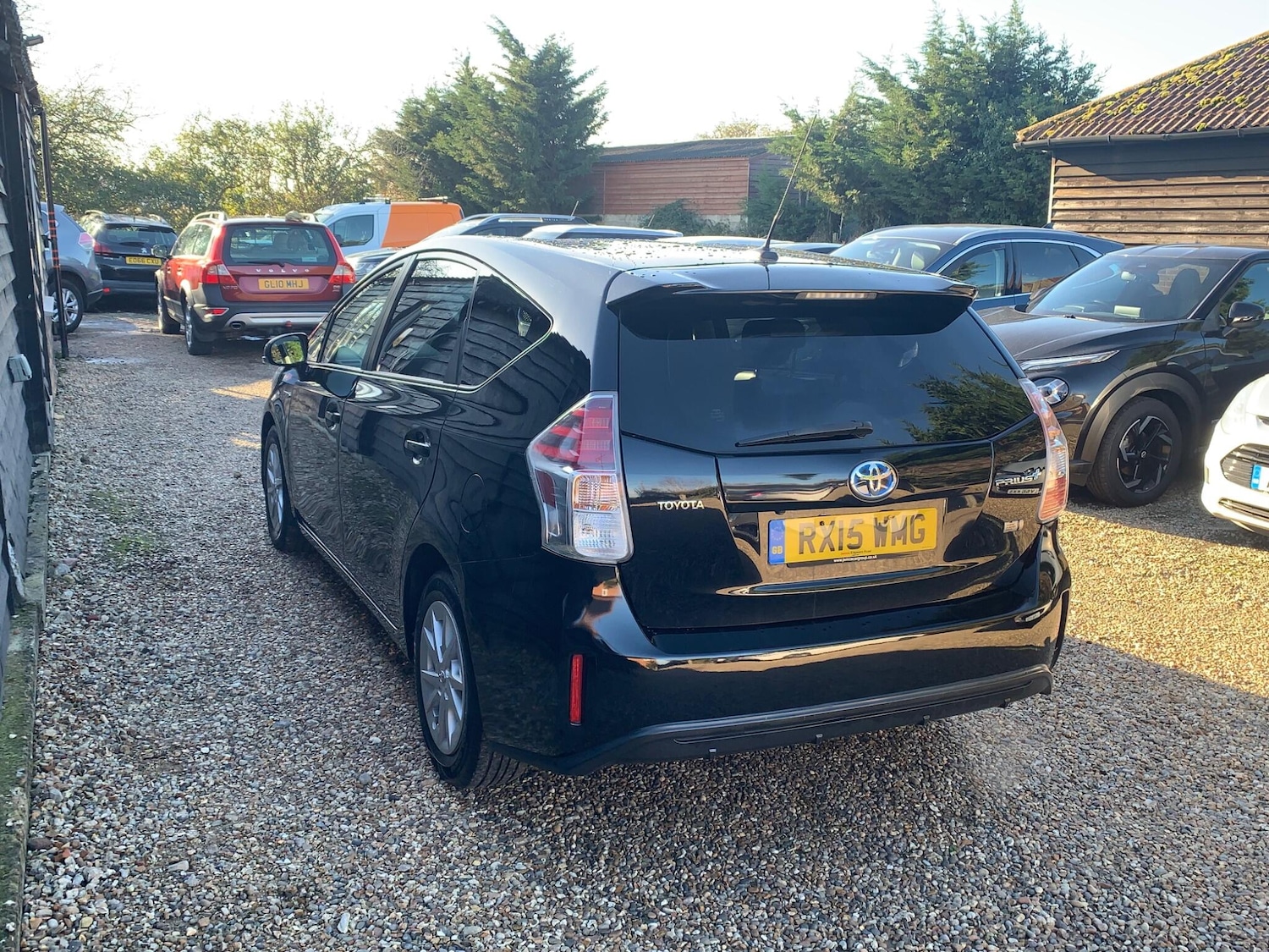 Used Toyota Prius+ 2015 for sale - 76644762: Photo 4