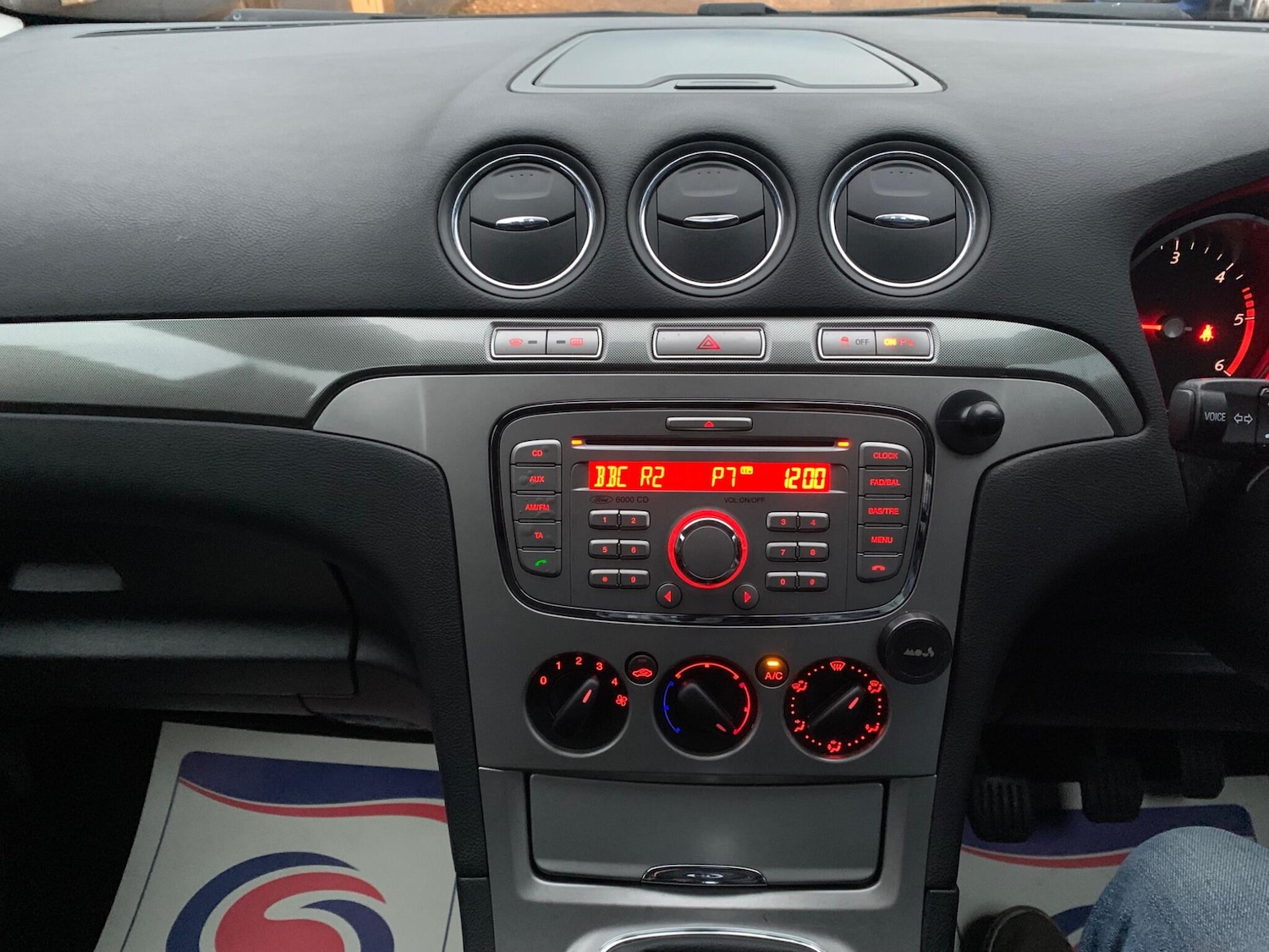 Used Ford Galaxy 2009 for sale - 76952359: Photo 18