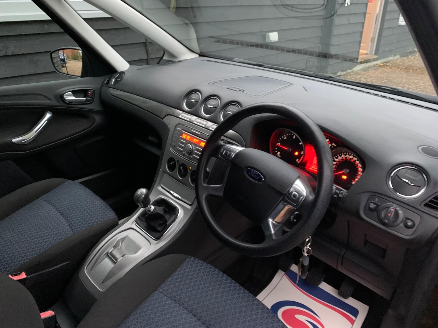 Used Ford Galaxy 2009 for sale - 76952359: Photo 9