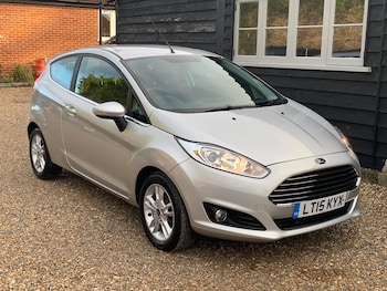 Used Ford Fiesta 2015 for sale - 77074763: Photo