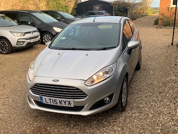 Used Ford Fiesta 2015 for sale - 77074763: Photo