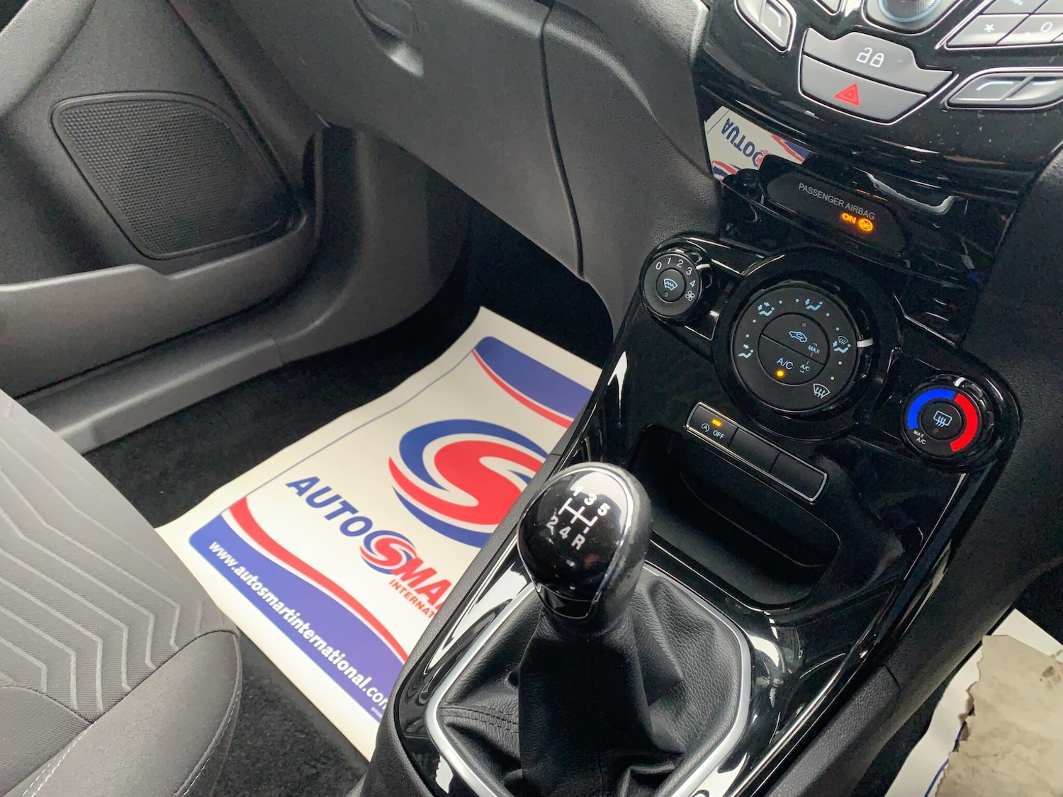 Used Ford Fiesta 2015 for sale - 77799373: Photo 11