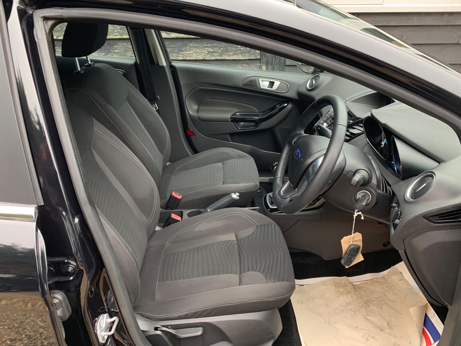 Used Ford Fiesta 2015 for sale - 77799373: Photo 12