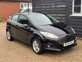 Used Ford Fiesta 2015 for sale - 77799373: Photo