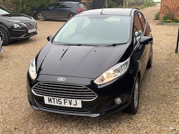 Used Ford Fiesta 2015 for sale - 77799373: Photo