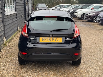 Used Ford Fiesta 2015 for sale - 77799373: Photo