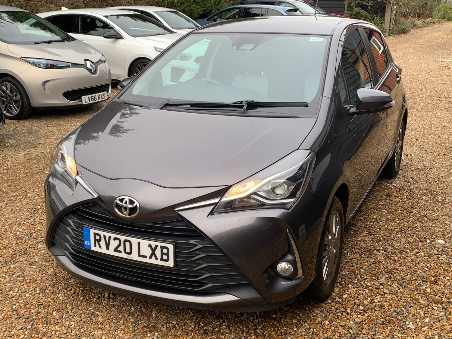 Used Toyota Yaris 2020 for sale - 76667027: Photo 3