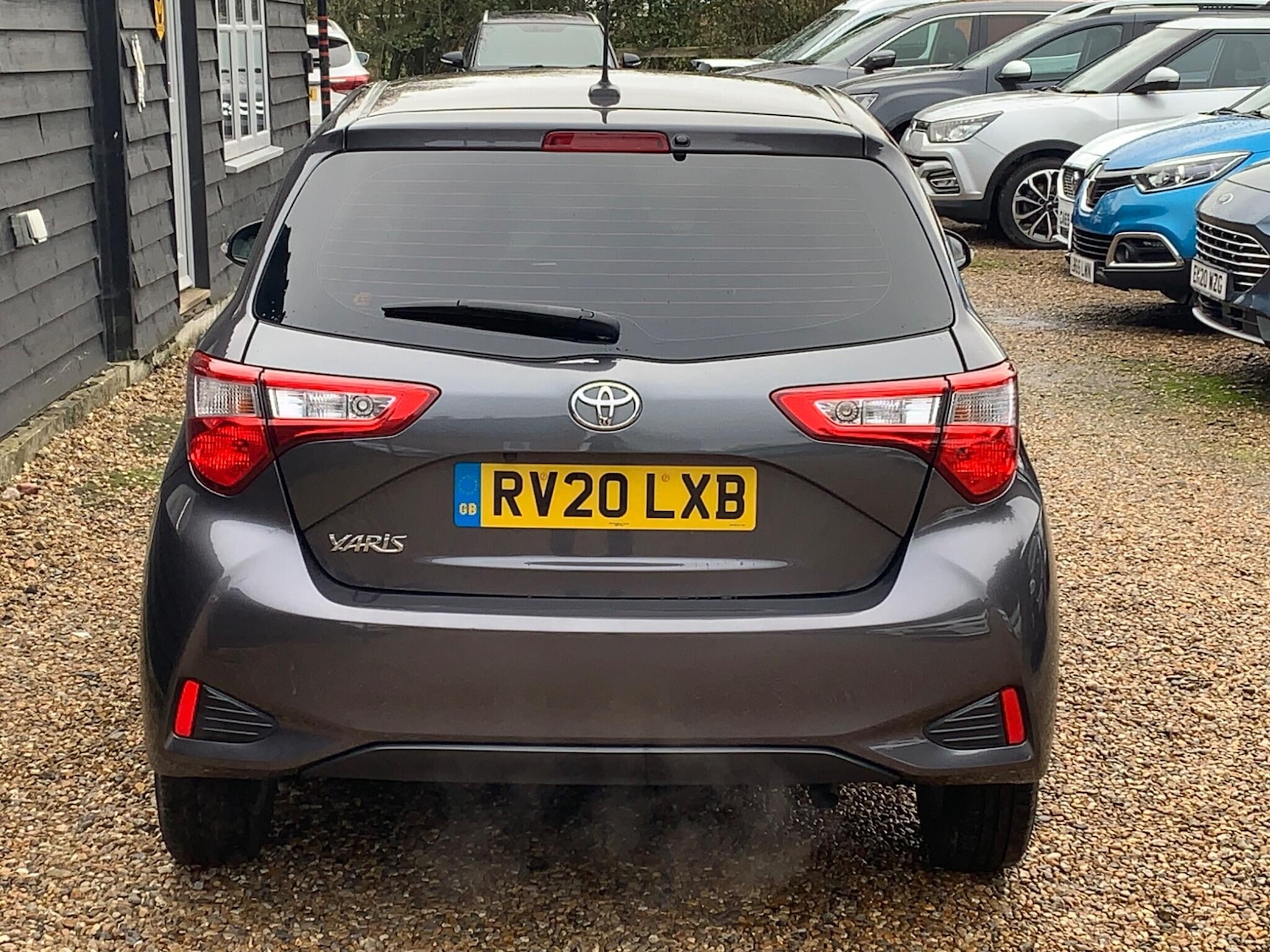 Used Toyota Yaris 2020 for sale - 76667027: Photo 6