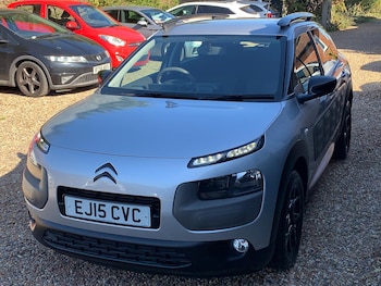 Used Citroen C4 Cactus 2015 for sale - 76109508: Photo