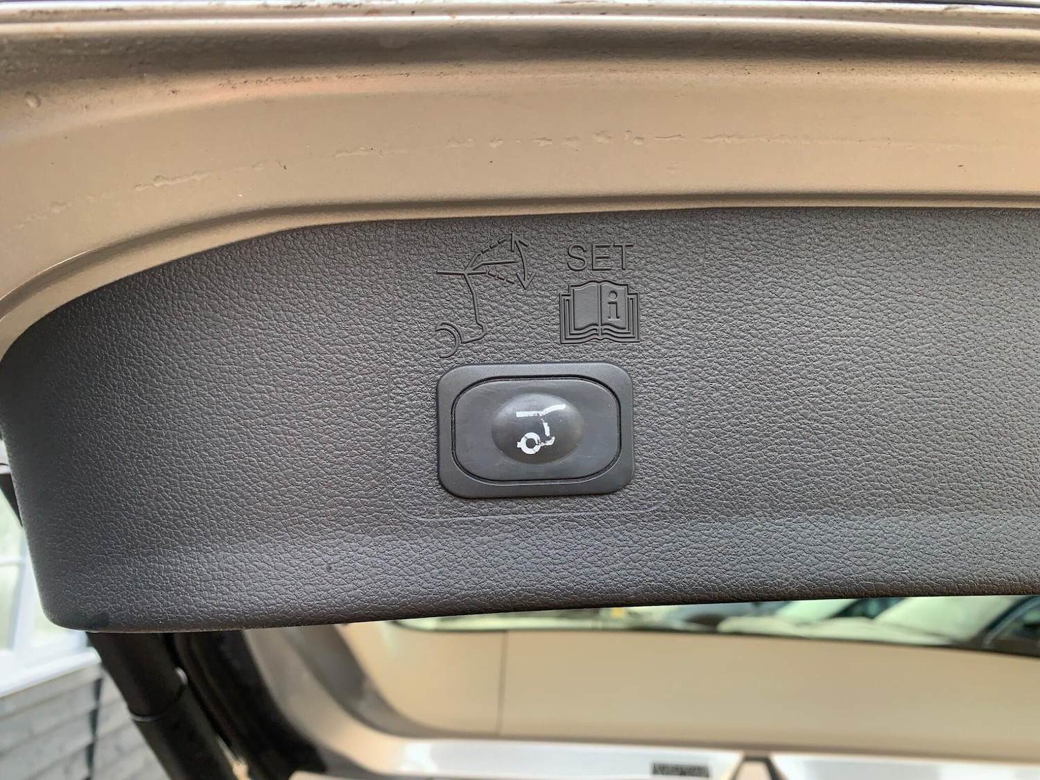 Used Ford Kuga 2017 for sale - 77396132: Photo 16