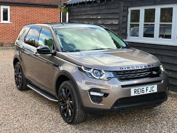 Used Land Rover Discovery Sport 2016 for sale - 79821552: Photo