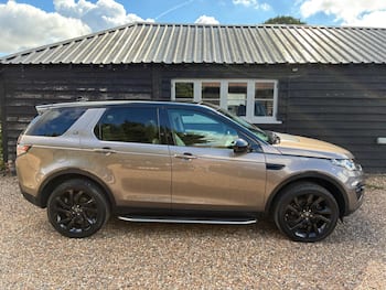 Used Land Rover Discovery Sport 2016 for sale - 79821552: Photo