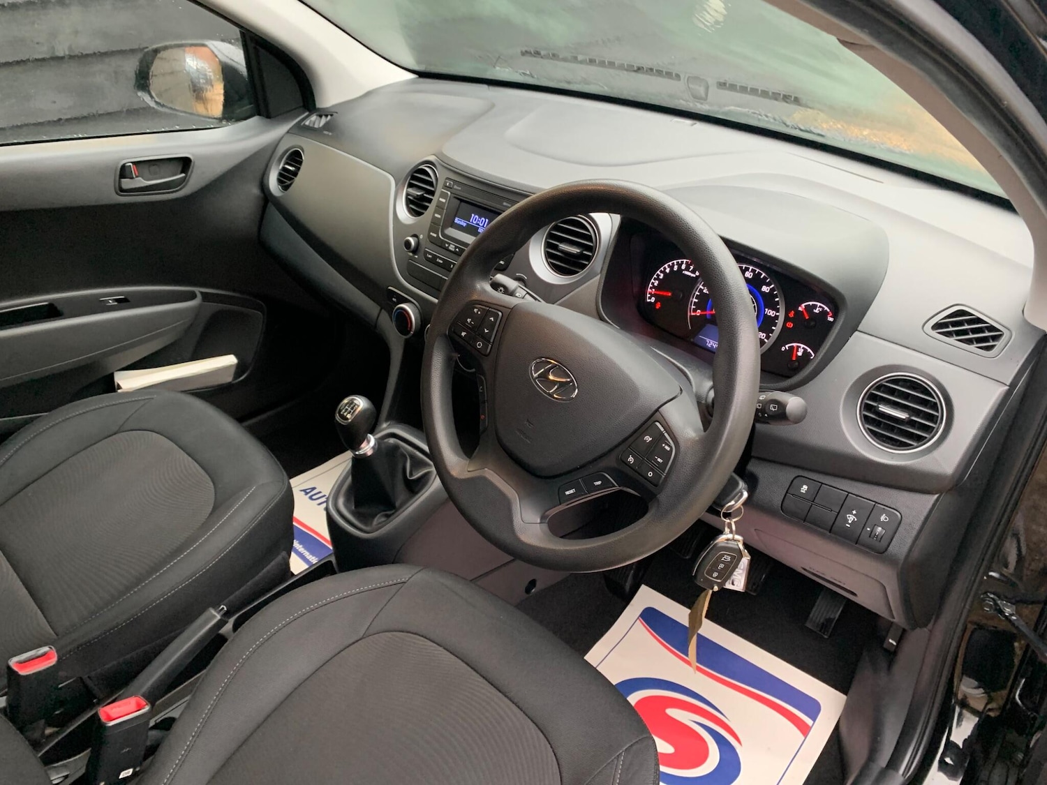 Used Hyundai i10 2017 for sale - 77238146: Photo 6