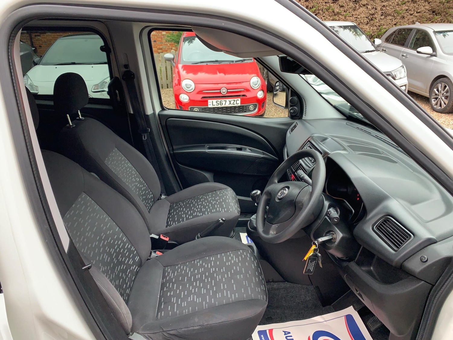 Used Vauxhall Combo 2014 for sale - 76992882: Photo 10