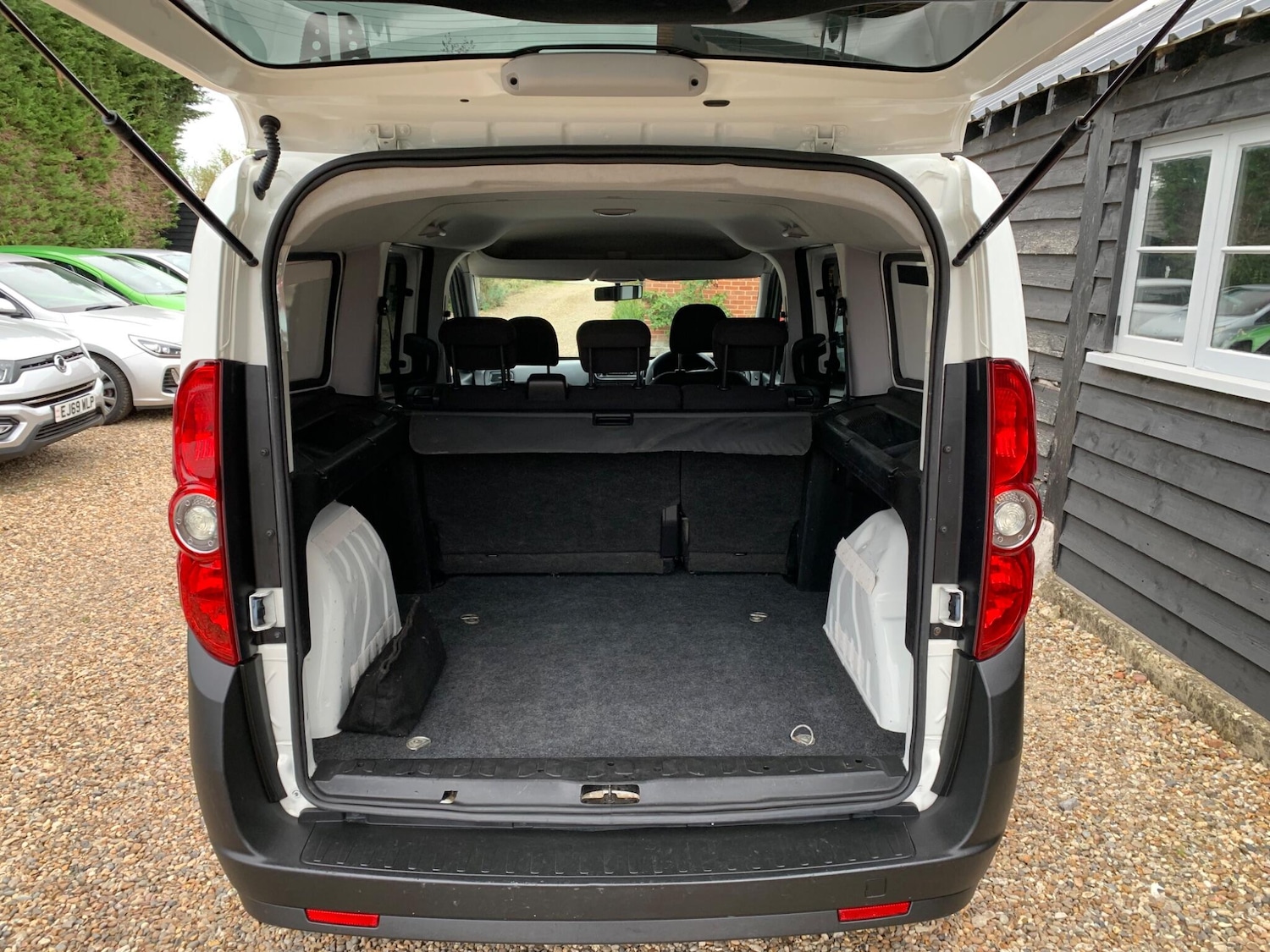 Used Vauxhall Combo 2014 for sale - 76992882: Photo 17