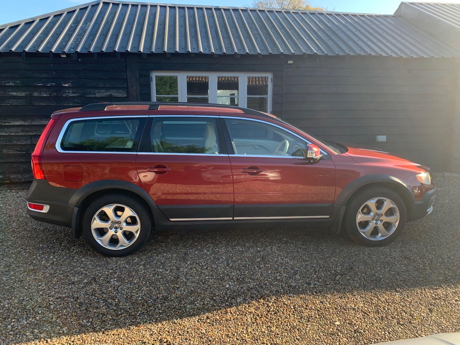 Used Volvo XC70 2010 for sale - 76644757: Photo 7