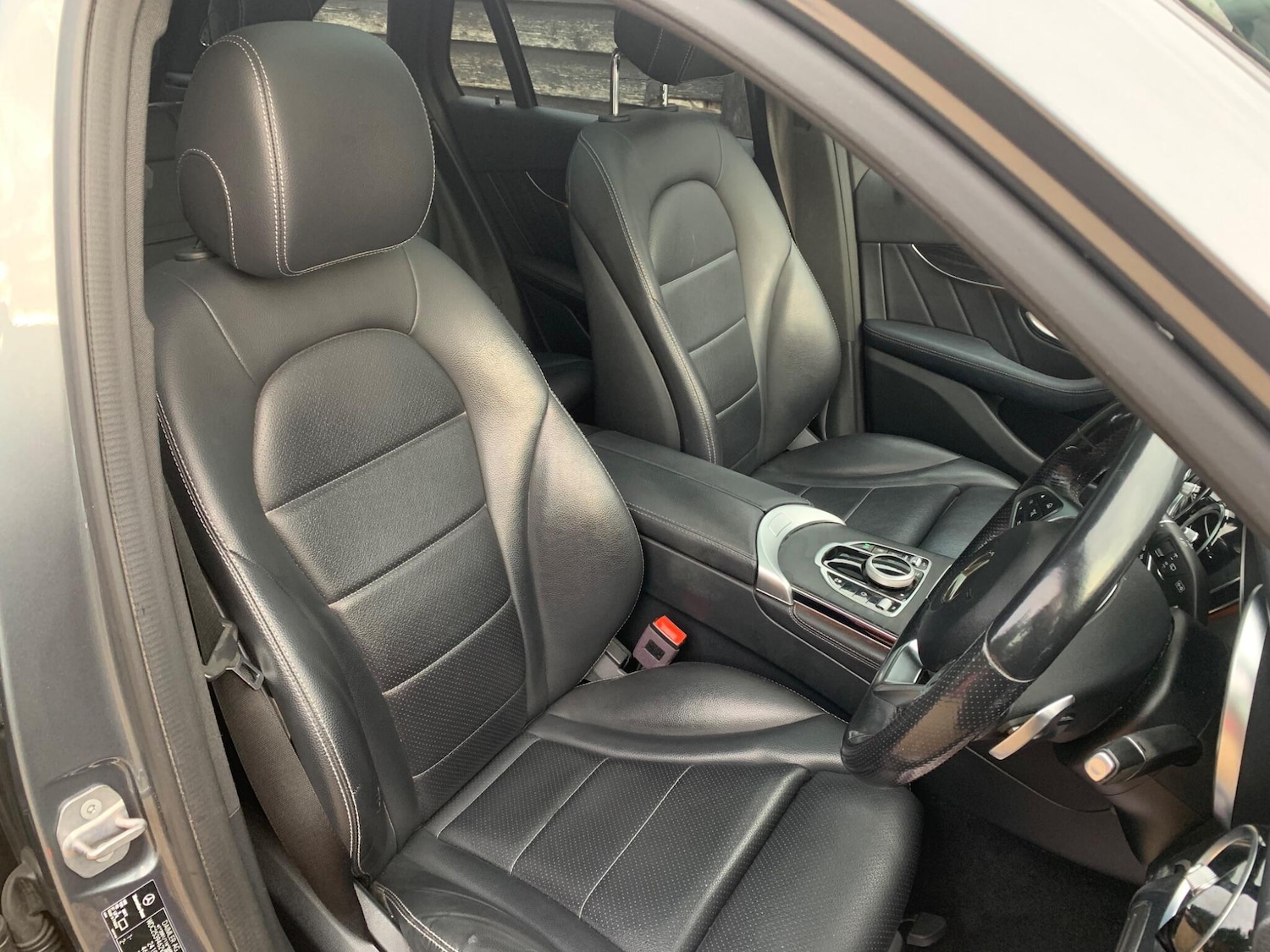 Used Mercedes-Benz GLC 2019 for sale - 76485908: Photo 12