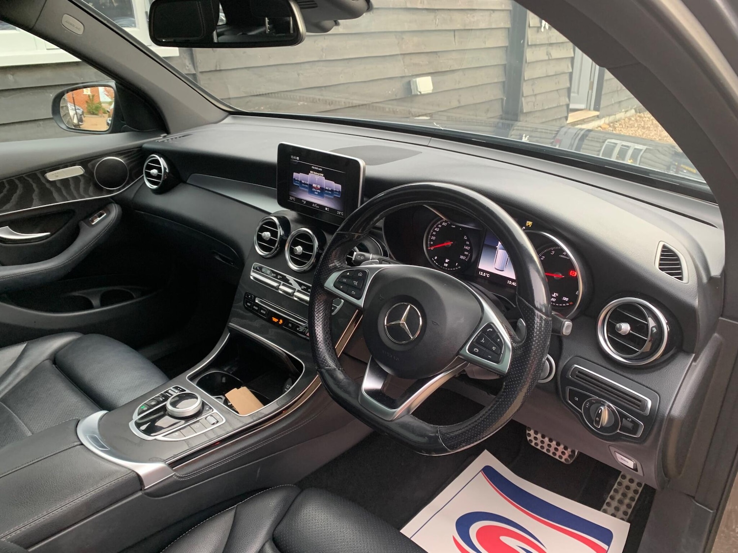 Used Mercedes-Benz GLC 2019 for sale - 76485908: Photo 9