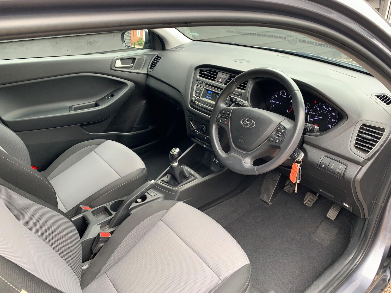 Used Hyundai i20 2017 for sale - 76021226: Photo 11