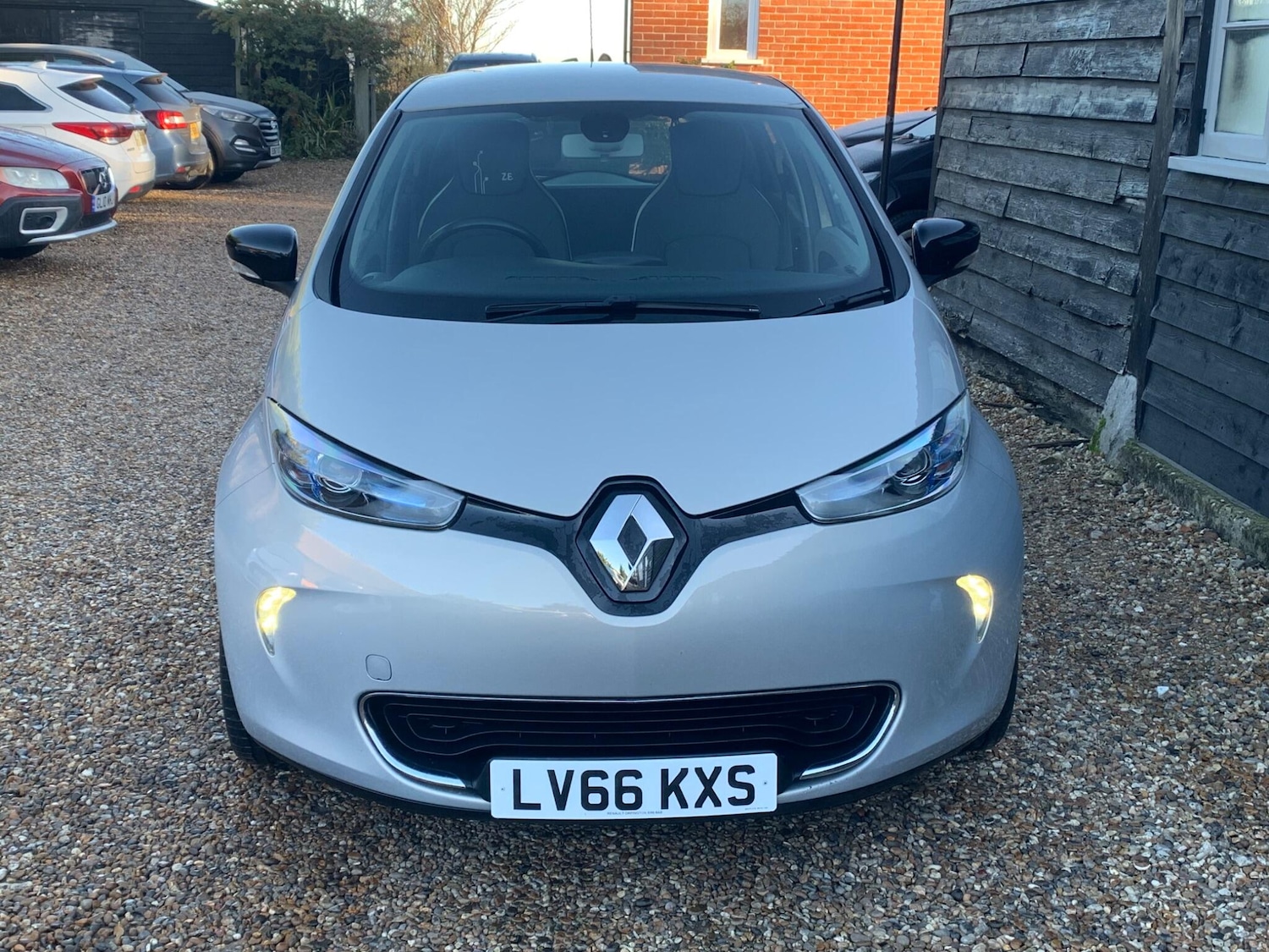 Used Renault Zoe for sale - 76656983: Photo 2