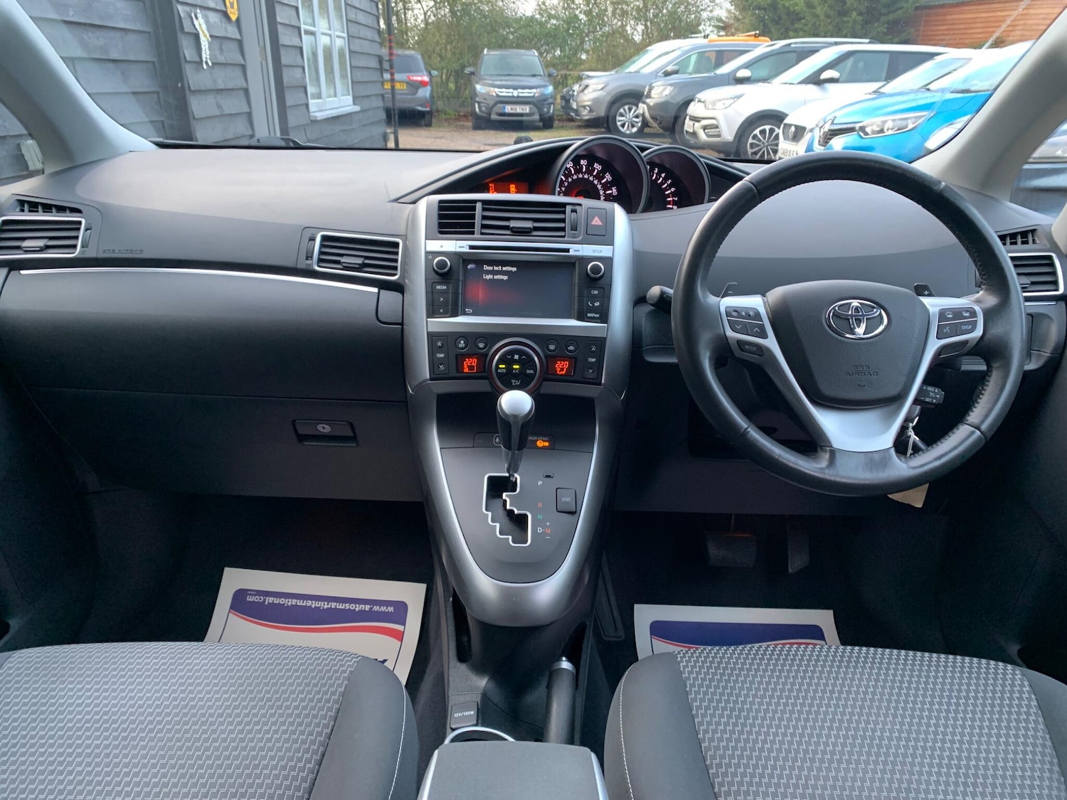 Used Toyota Verso 2015 for sale - 76689323: Photo 10