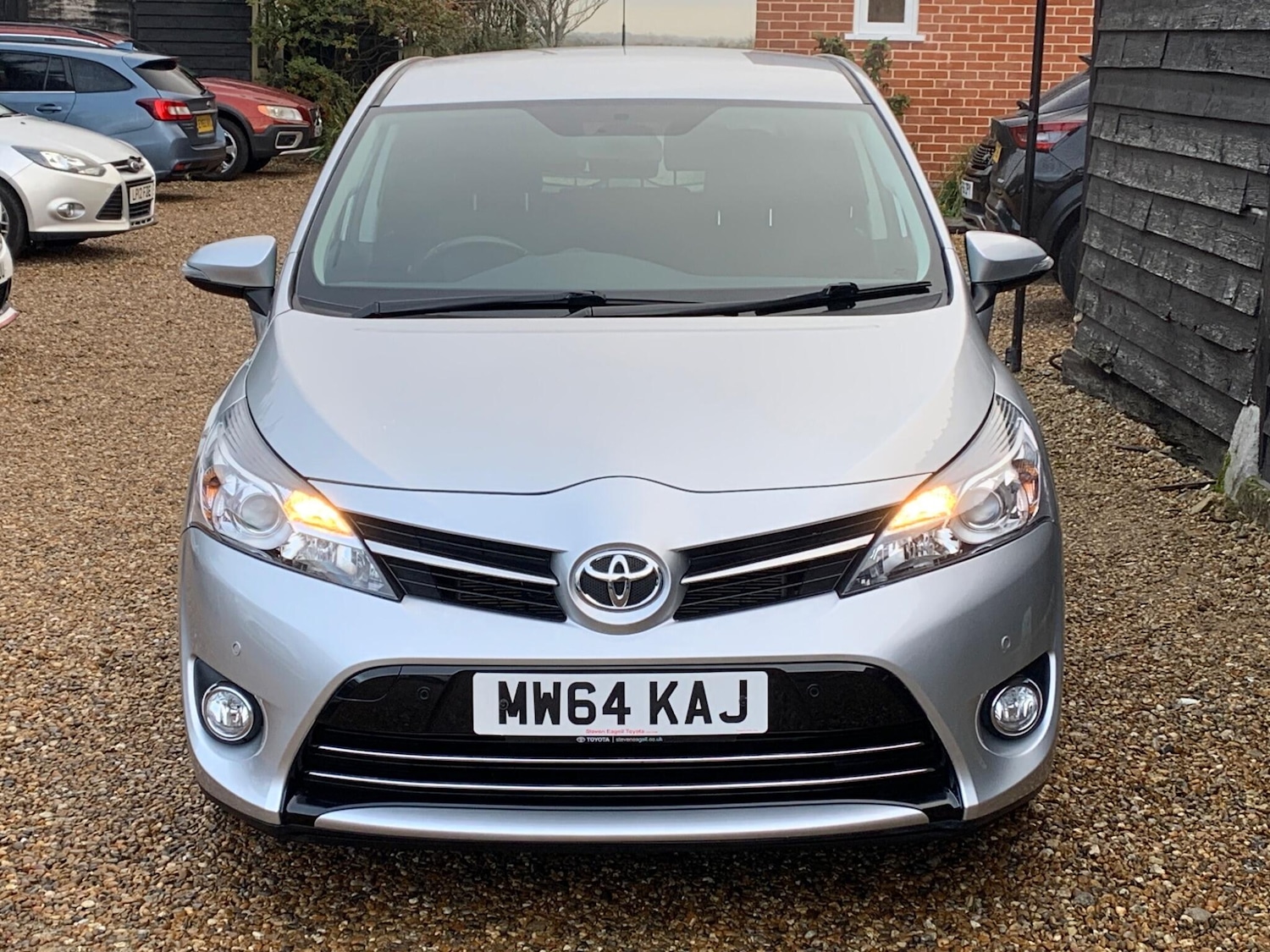 Used Toyota Verso 2015 for sale - 76689323: Photo 2