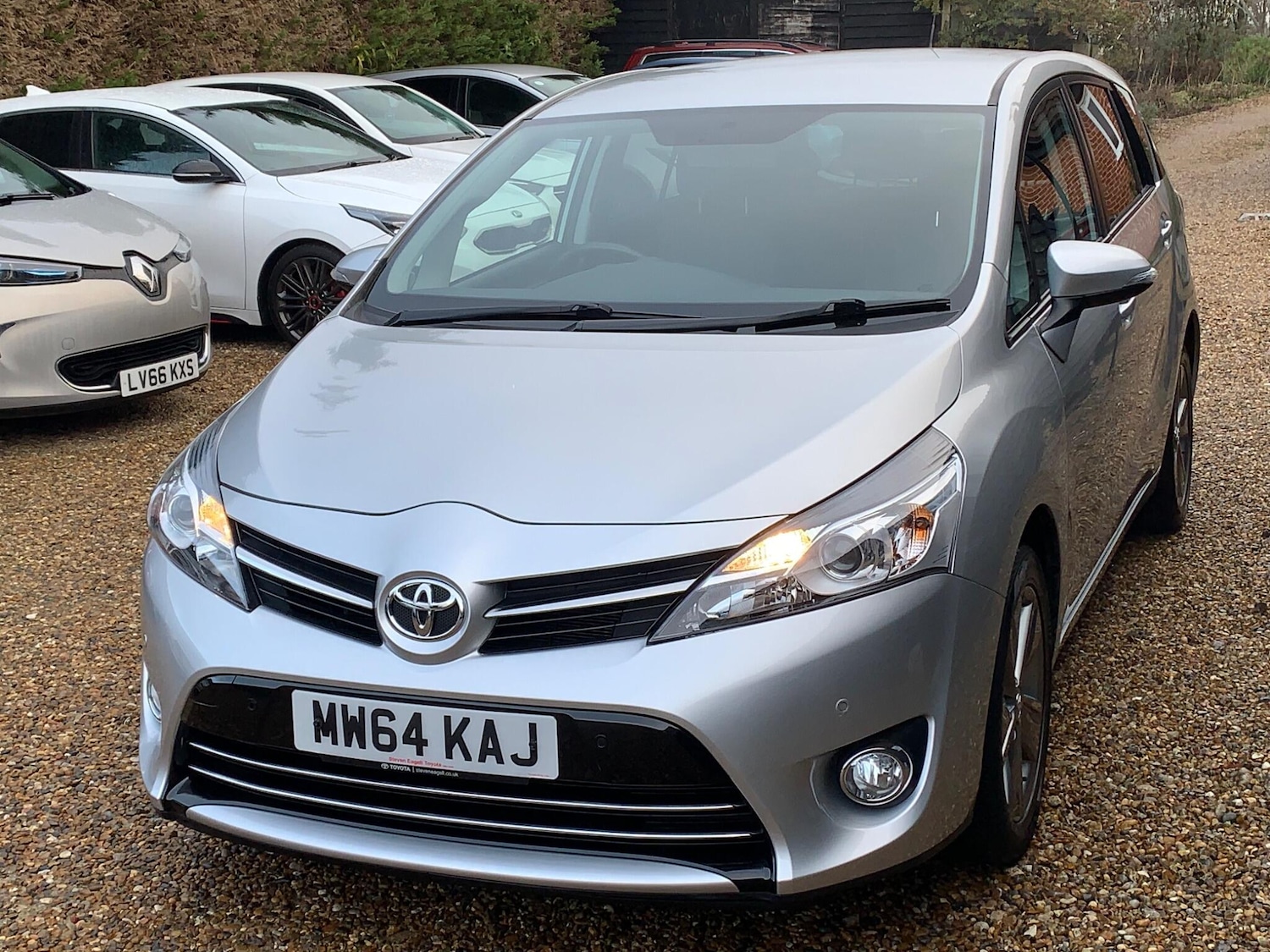 Used Toyota Verso 2015 for sale - 76689323: Photo 3