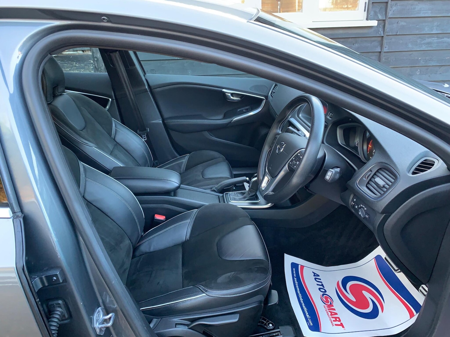 Used Volvo V40 2016 for sale - 77314624: Photo 13