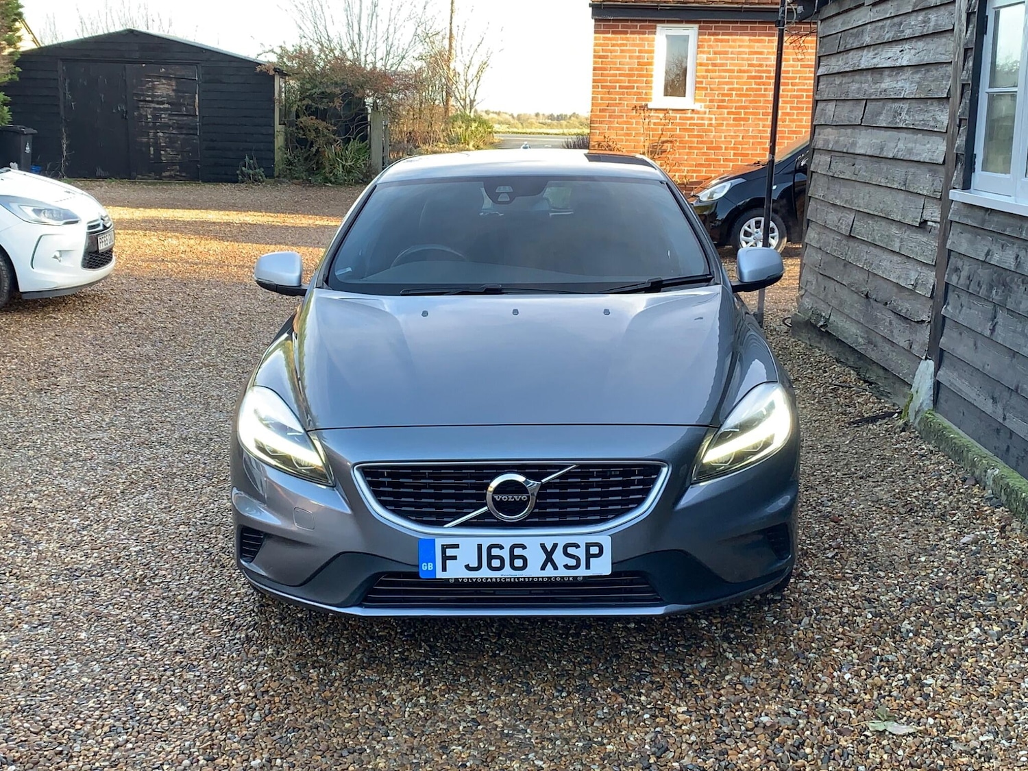 Used Volvo V40 2016 for sale - 77314624: Photo 2