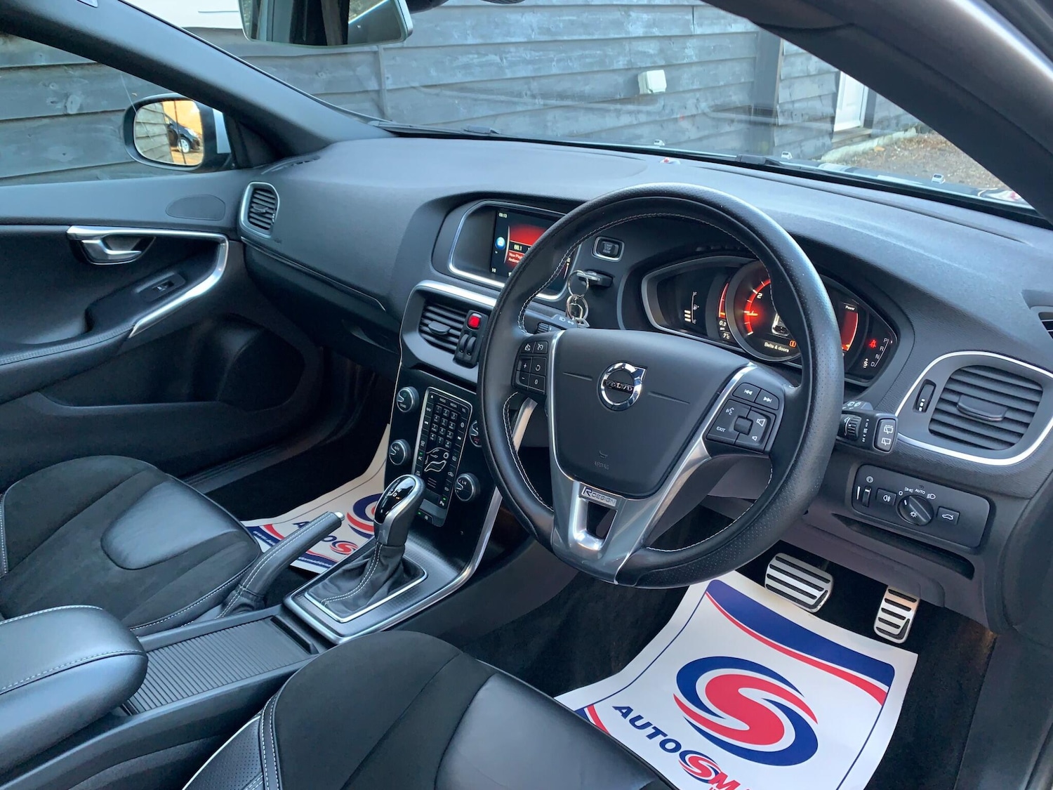 Used Volvo V40 2016 for sale - 77314624: Photo 9