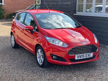 2015 (15) - 1.25 Zetec Euro 6 5dr