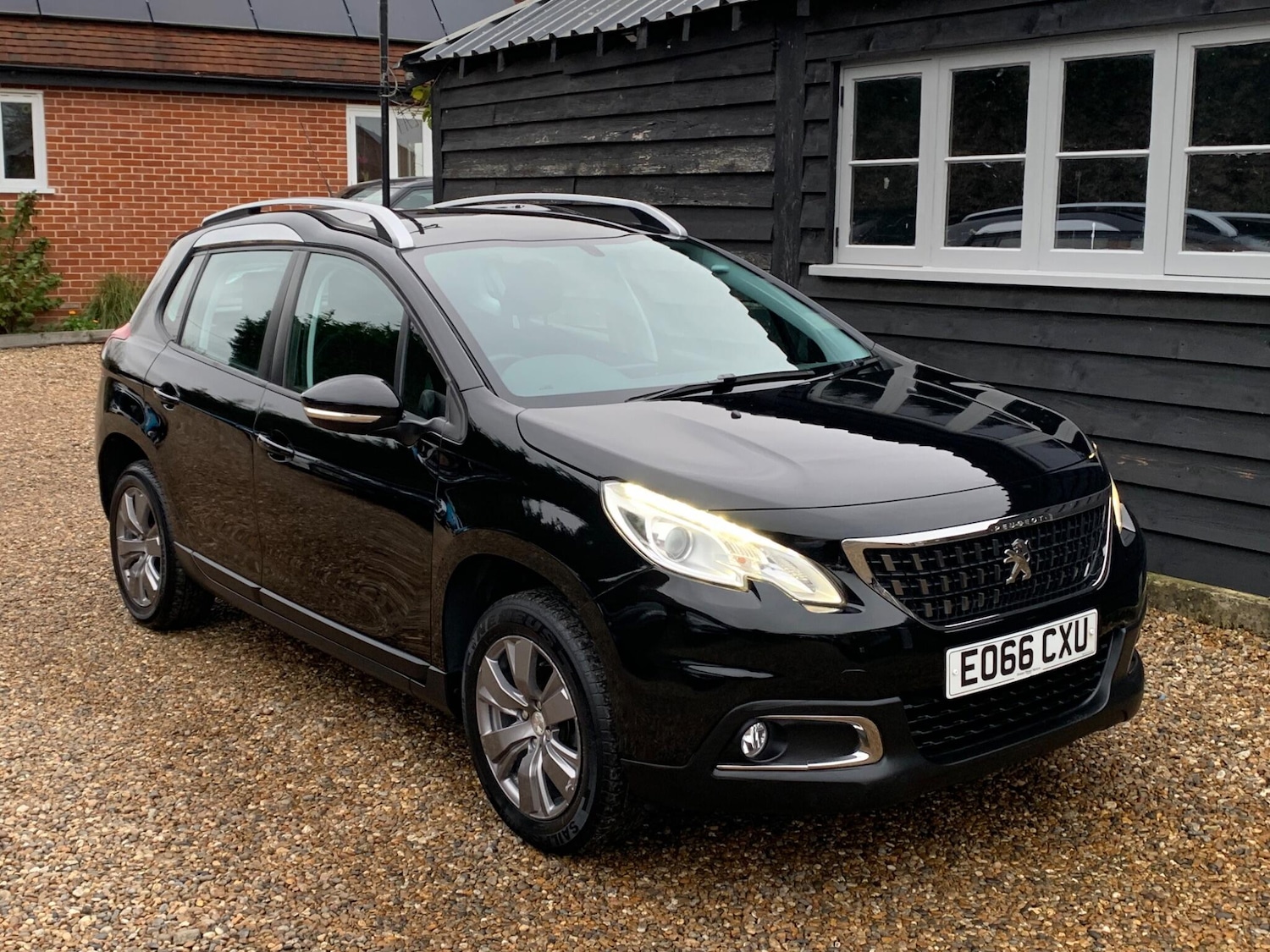 Used Peugeot 2008 2016 for sale - 76765453: Photo 1