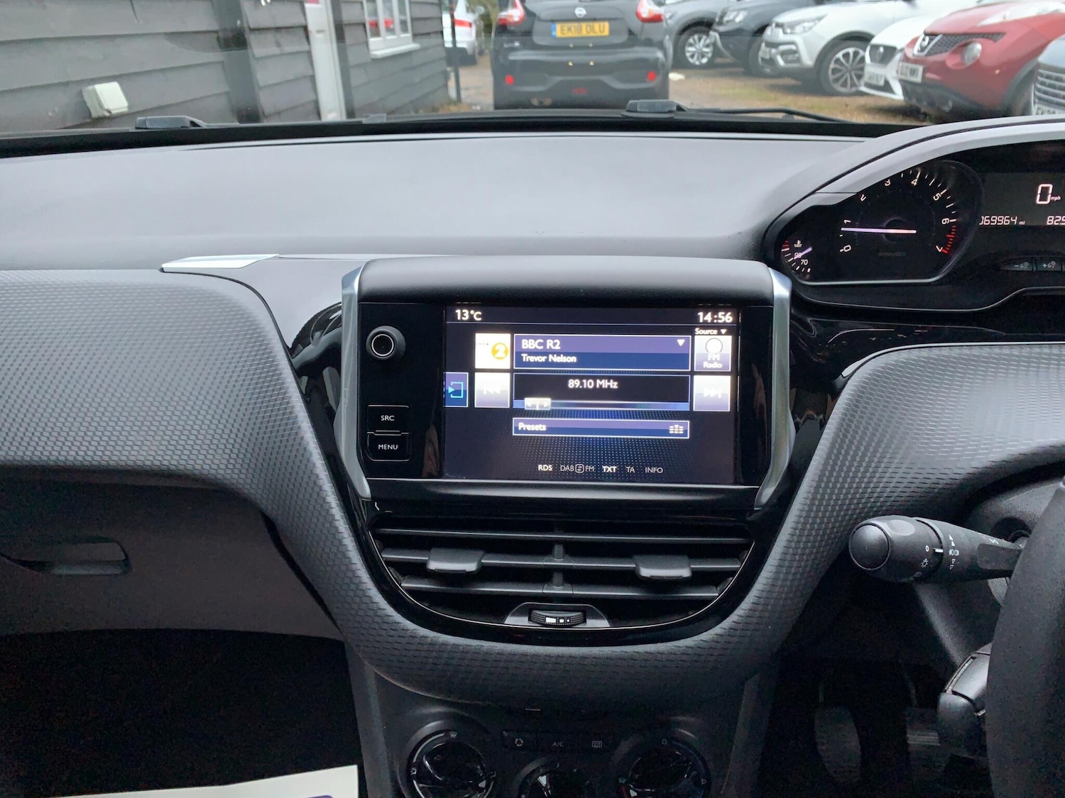 Used Peugeot 2008 2016 for sale - 76765453: Photo 18