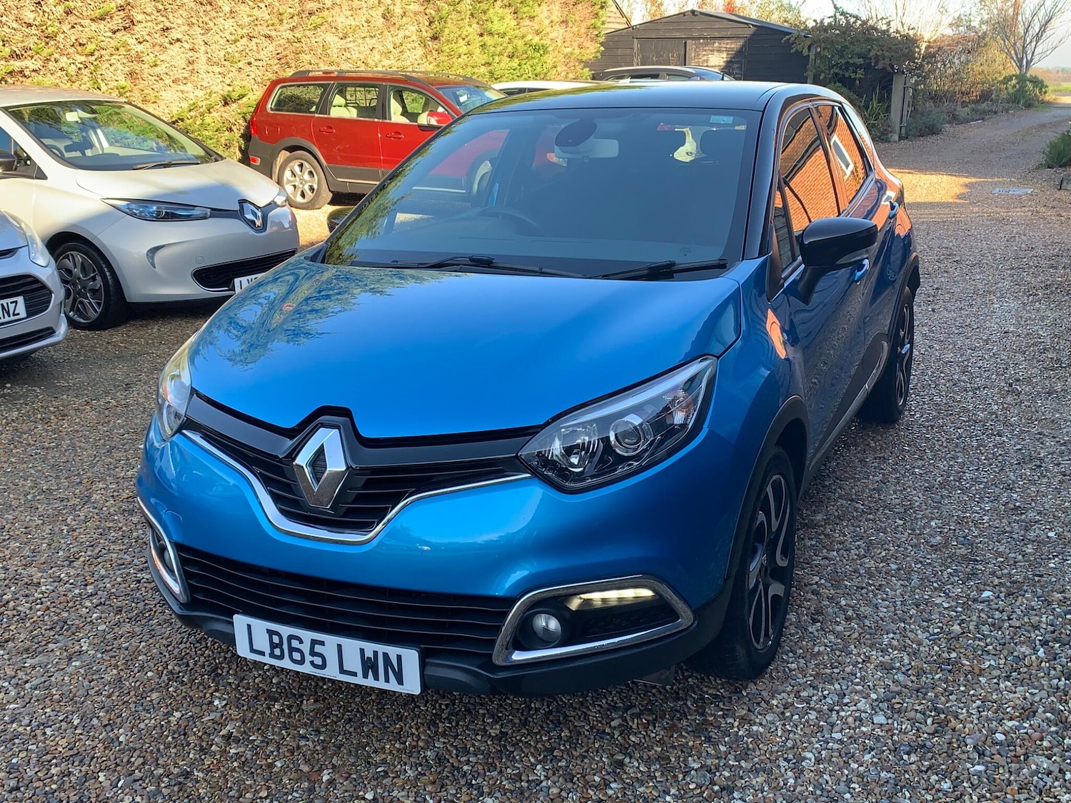 Used Renault Captur 2016 for sale - 76996633: Photo 3