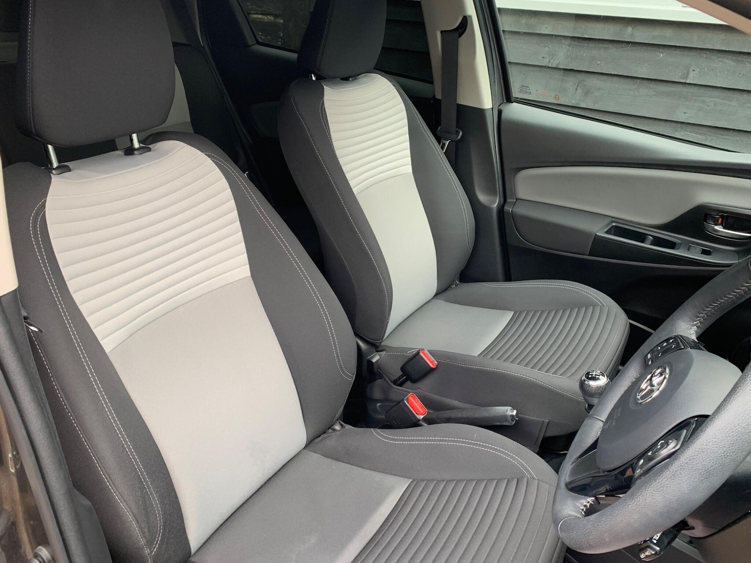 Used Toyota Yaris 2020 for sale - 76996101: Photo 12