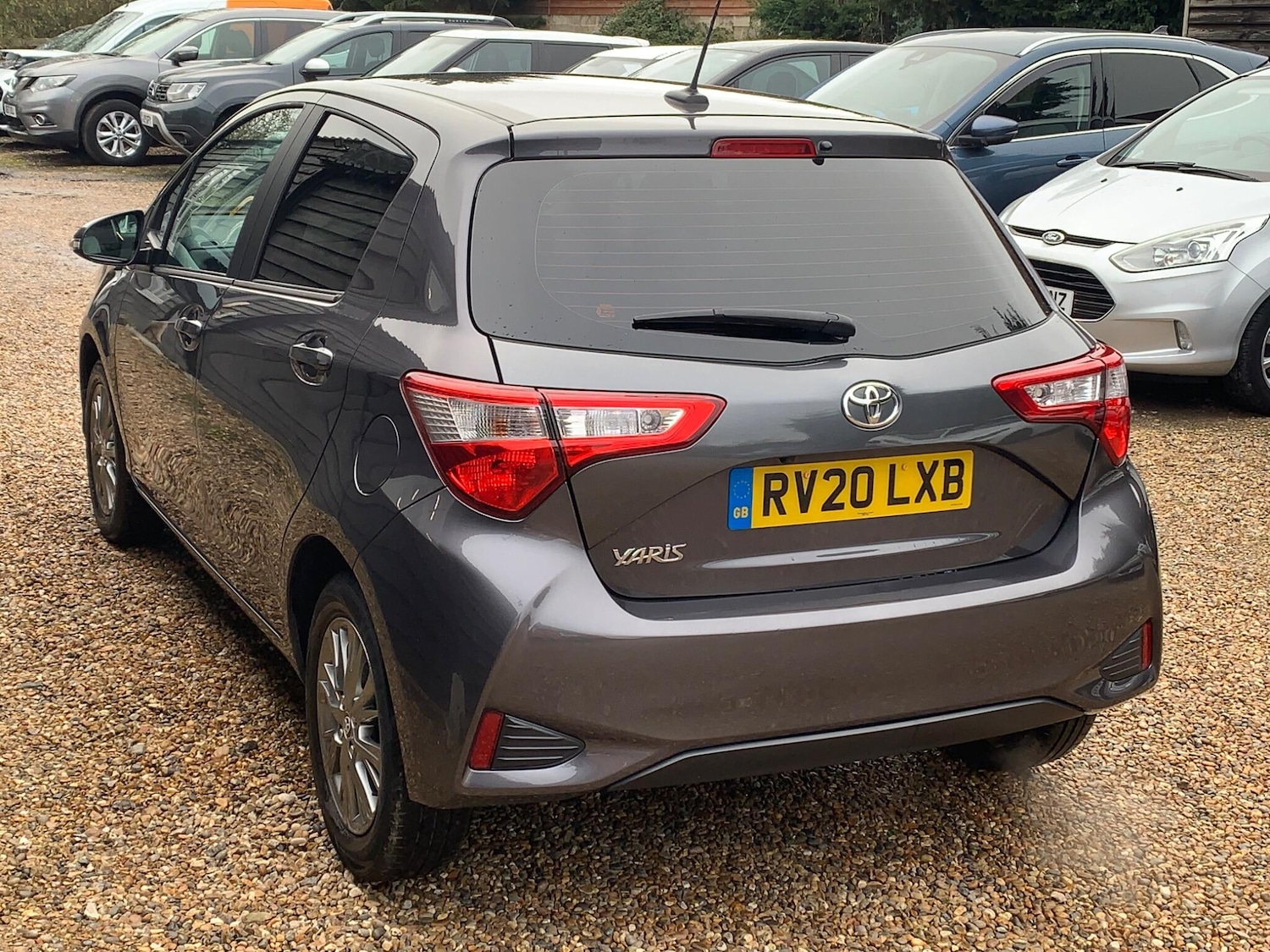 Used Toyota Yaris 2020 for sale - 76996101: Photo 4