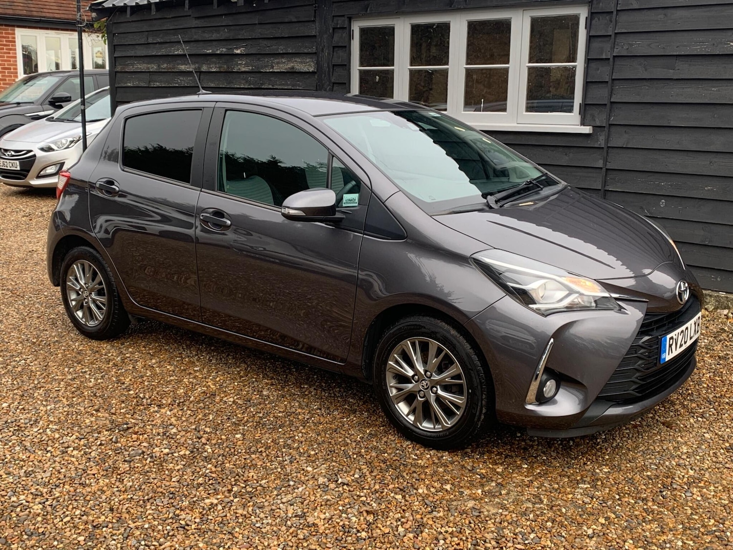 Used Toyota Yaris 2020 for sale - 76996101: Photo 5