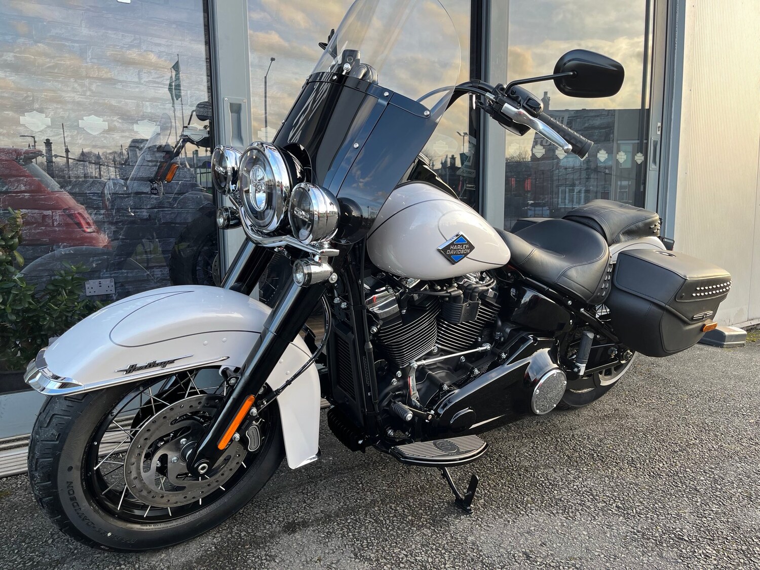 Harley-Davidson SOFTAIL FLHC HERITAGE CLASSIC