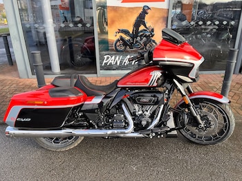 Used Harley-Davidson CVO FLHXSE STREET GLIDE undefined for sale - bike-77409751: Photo