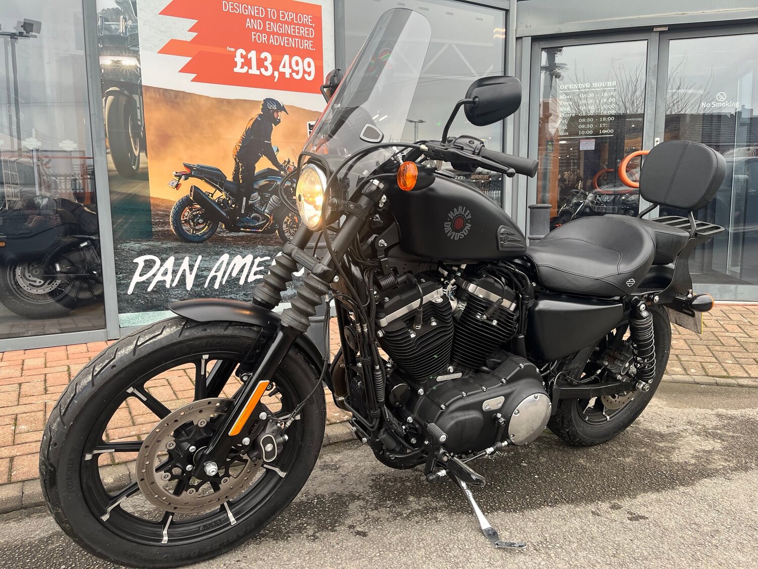 Harley-Davidson SPORTSTER 883