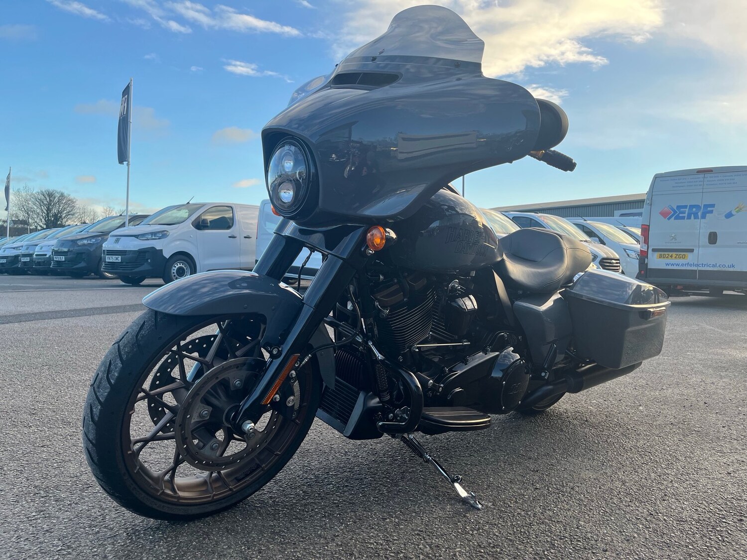 Harley-Davidson STREET GLIDE ST